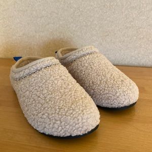 Bombas The Sunday Slipper - Classic Beige